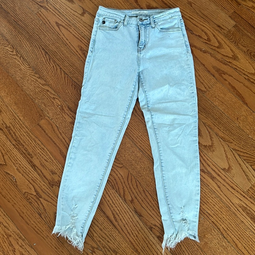 Distressed KanCan Jeans size 27